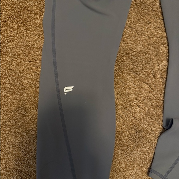 Gray Active Leggings - Picture 3 of 3